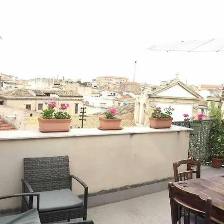 Apartment Rooftop Garden Vucciria Palermo