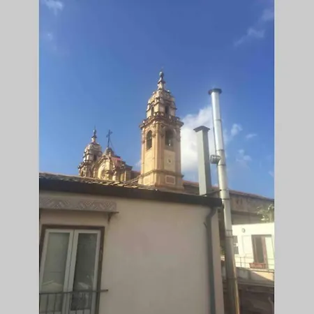 Apartment Rooftop Garden Vucciria Palermo